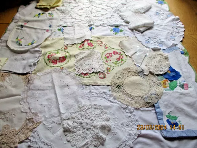 Job Lot 21 Vintage Embroidered Crochet Linen Tablecloth Mats Doilies Craft Ref#G