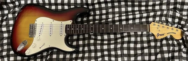 Greco electric guitar Stratocaster made in 1976 Japan vintage with soft case fro