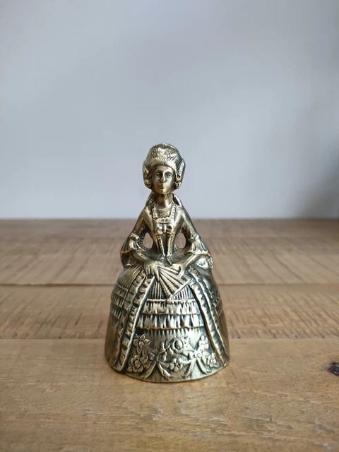 Cloche De Table En Bronze Et Laiton - Style Marquise Éventail élégant - Vintage Français