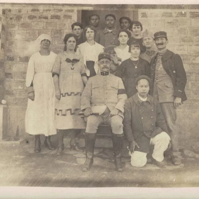 Cpa Carte Photo hôpital militaire de Fréjus