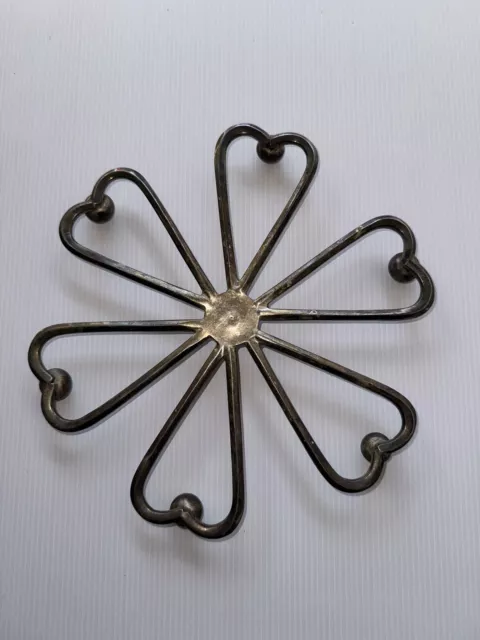 Ancien Dessous De Plat En Metal Argente En Forme De Fleur