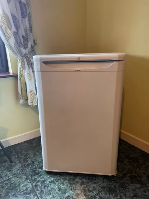 Indesit White Under Counter Larder Fridge Used Fully Working