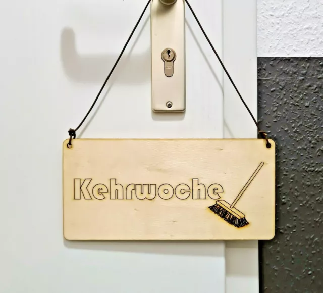 Türschild Kehrwoche Schild Holz Holzschild mit Lederband groß 24 cm modern