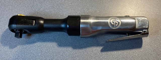 Chicago Pneumatic # 828 3/8"Dr Air Ratchet Max Torque Lightly Used. Great Cond.