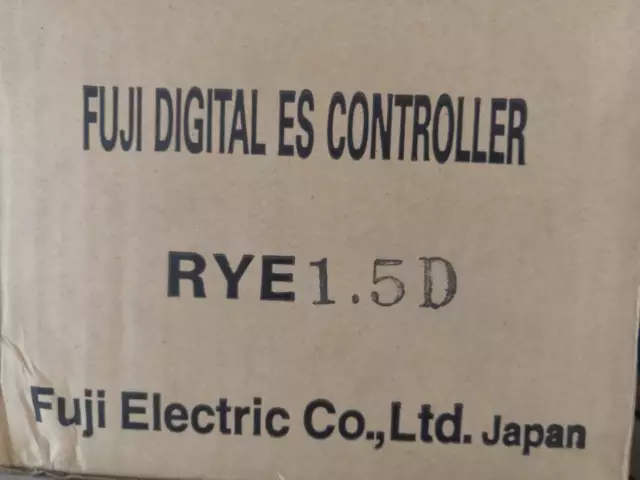 1PCS FUJI Servo Drive RYE1.5D Neu