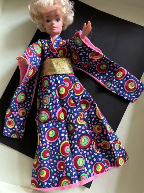 Vintage Retro 1970s Barbie Doll Sindy Doll Size Lined Kimono - VGC - NO DOLL