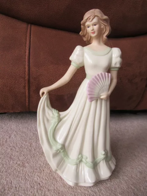 The Regal Collection Patricia P076 Figurine
