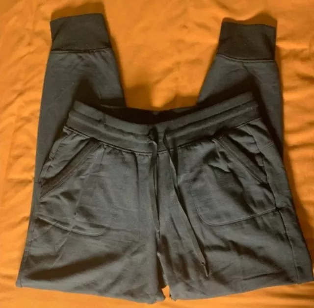 Athletic Works Cropped Black Jogger Medium