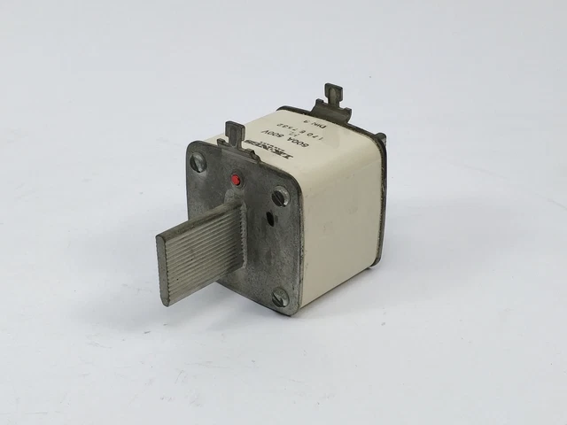 Lk / Bussmann 170E7532 Fusible 500A 500V Hl din 3 4
