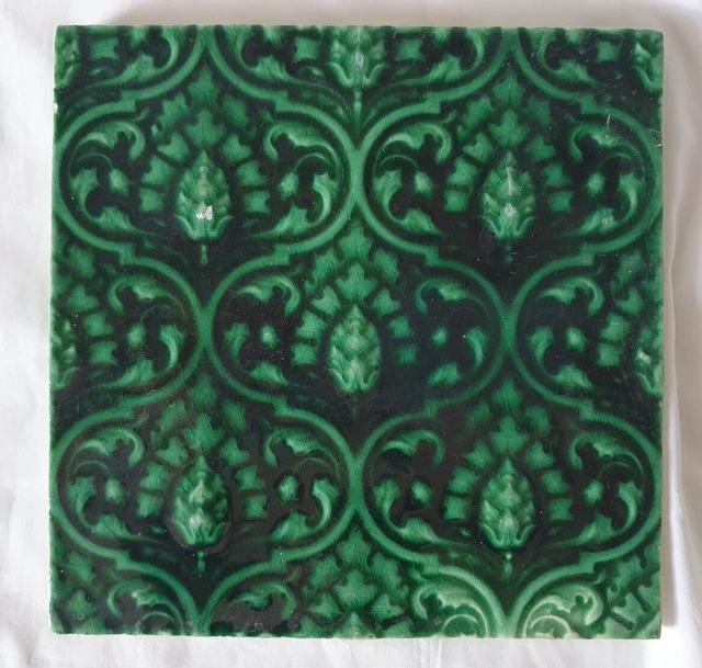 Elegant Minton Green Majolica 6 Inch Tile, Circa 19Th Century (A) Elegant Minton Green Majolica 6 Inch Tile, Circa 19Th Century (A)