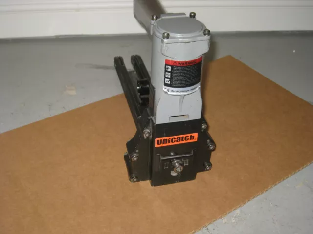 Unicatch Air / Pneumatic Carton / Box Closing Stapler USC1634C