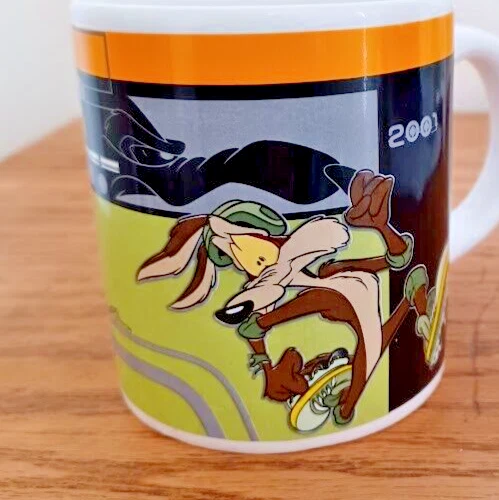 Looney Tunes 3D Face Mugs Taz Tweety Wiley Cups Plastic Lot of 3