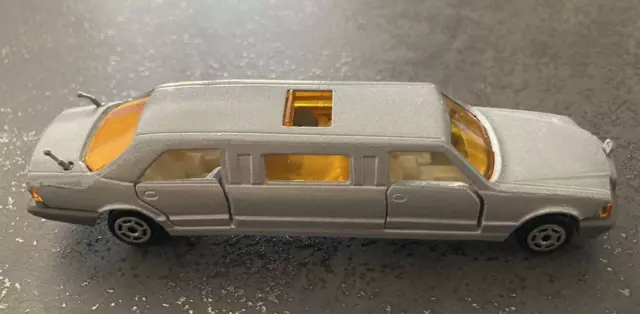 Majorette n°326, Mercedes Limousine grise, 1/58e