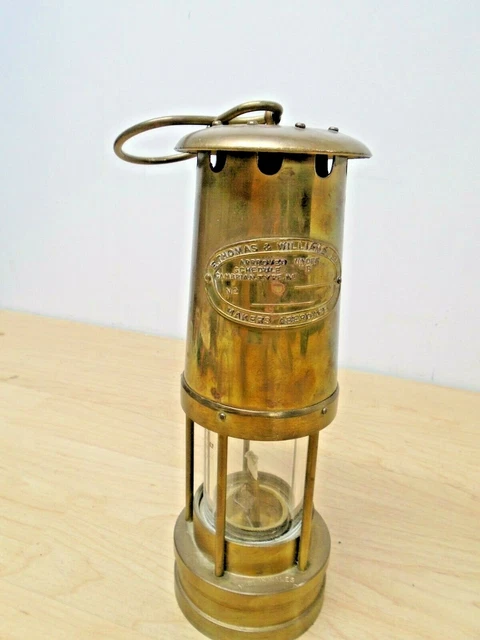 VINTAGE E. Thomas & Williams BRASS MINERS LAMP / LANTERN Gas Light ANTIQUE