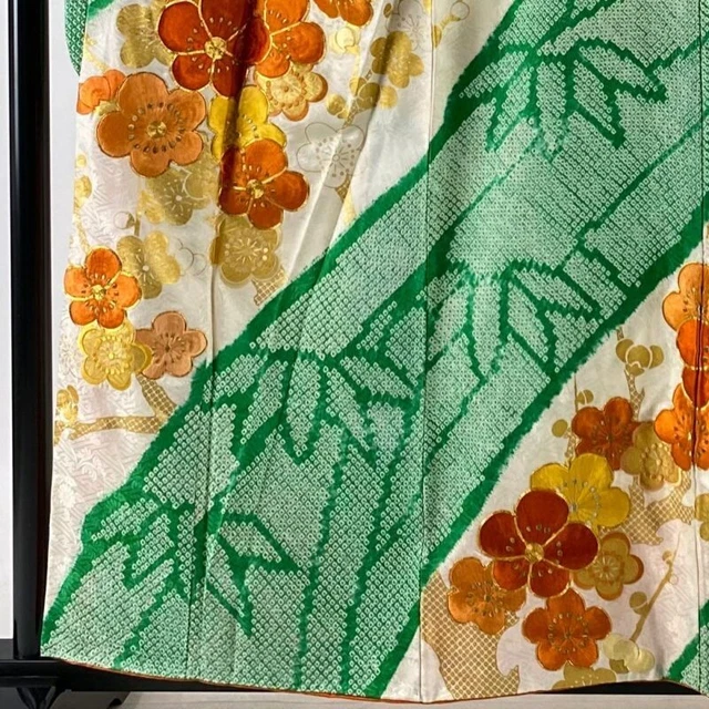 Japanese Kimono Furisode Pure Silk Prunus Japonica Bamboo Grass Embroidery Green 2