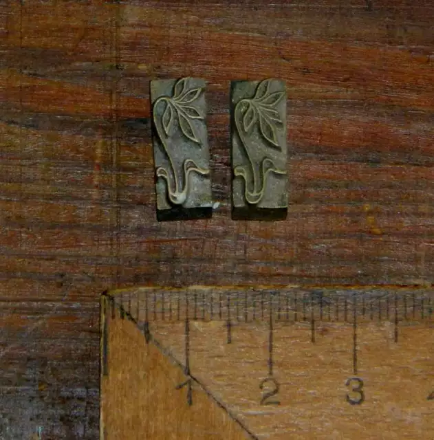 2x Messing Ornament Buchbinden Prägen Buchbinder Prägestempel Blumen Blümchen ..