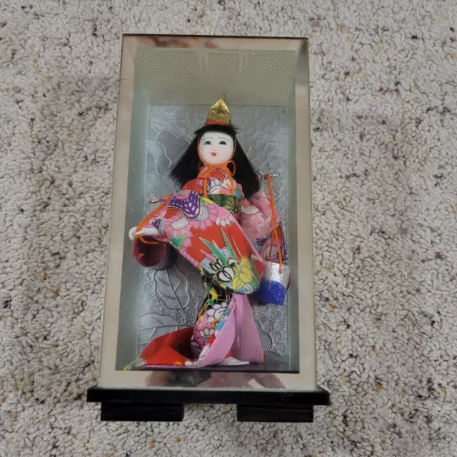 Vintage Japanese Doll Kimono Geisha In Glass Case