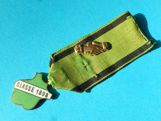 Insigne Boutonniere De Secours Mutuels - Jus De Grenier