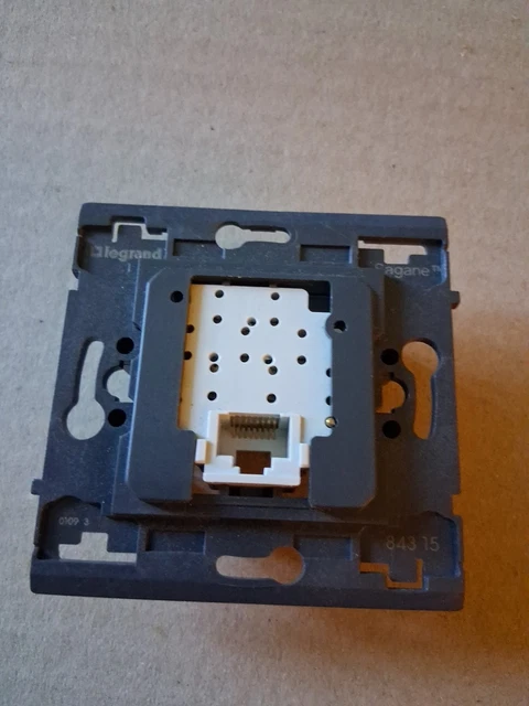 Prise RJ45 Double Sagane Legrand 843 38 - STP Cat 5 - Neuve En Boîte Individuelle