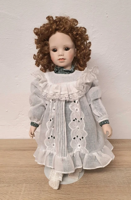 Poupée Ashton-Drake Galleries "It's A Girl" - Porcelaine Biscuit 1993 - Parfaite