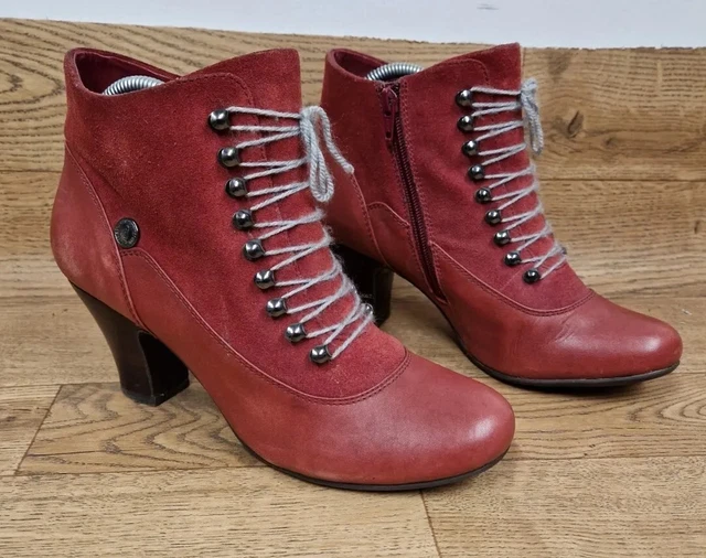 Ankle boots size 8 wide top