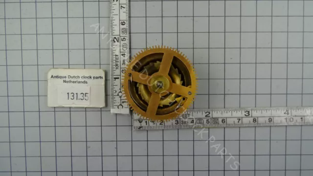 Chain Gear Hubert Herr Clockwork Zaandam Clock Time Side