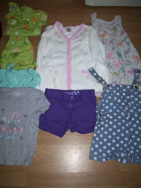 Girl's bundle clothing.Age 4-5 years.Dress,shorts,pj's,dungarees. Free Postage!