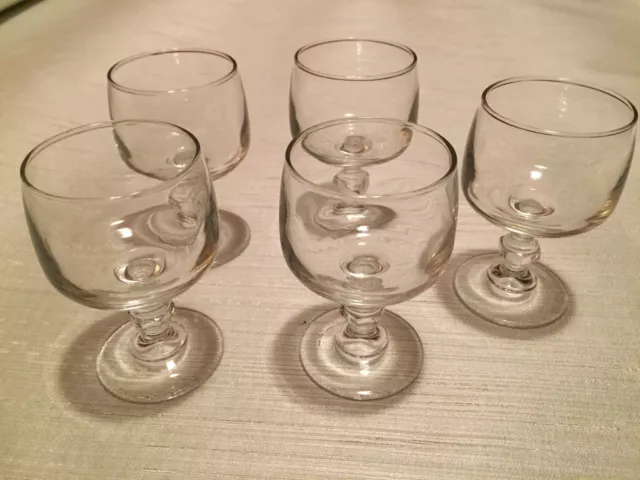 Verres Anciens A Liqueur - Lot De 5 Petits Verres A Pied Lot 5 Verres Vintage