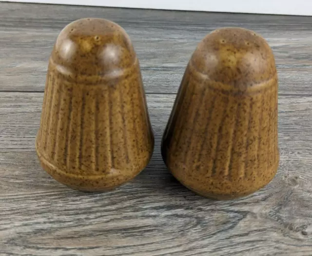 USA Monmouth Pottery - Brown Speckled Glazed Stoneware - Salt & Pepper Shakers