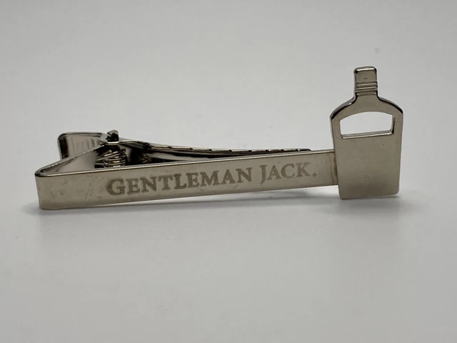 Scarce!  GENTLEMAN JACK DANIELS Chrome bottle shaped tie tack/clasp.