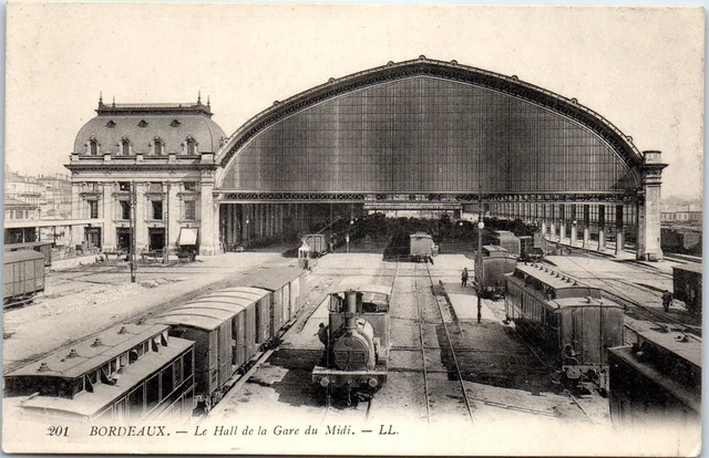 33 BORDEAUX - gare du midi, vue sur le hall.