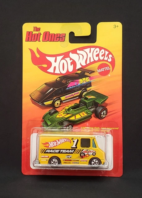 Hot Wheels The Hot Ones Series Combat Medic ** BLACKWALL TIRES **ALL METAL **