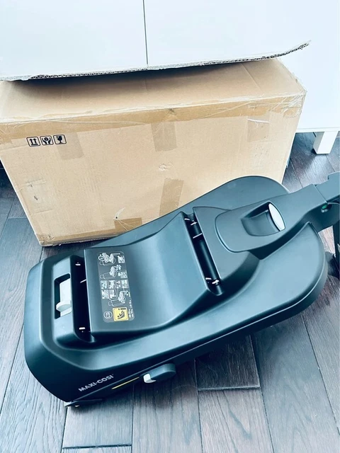 MAXI COSI CABRIOFIX i-SIZE ISOFIX CAR SEAT BASE brand new  RRP £139