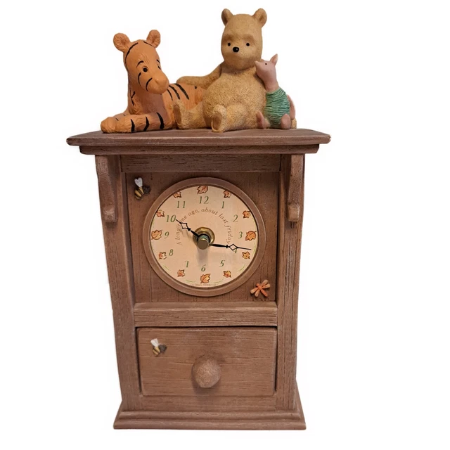 BORDER FINE ARTS A0050 Classic Pooh, Tigger & Piglet Clock 25cm £65.00