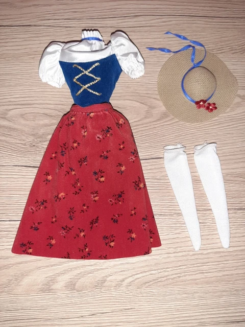 Abiti E Cappello Per Barbie Swiss 1983 Dolls Of The World Svizzera Superstar