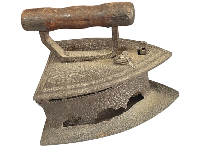 Antique Coal Iron Press Big Size Heavy Weight Original Condition 18th C