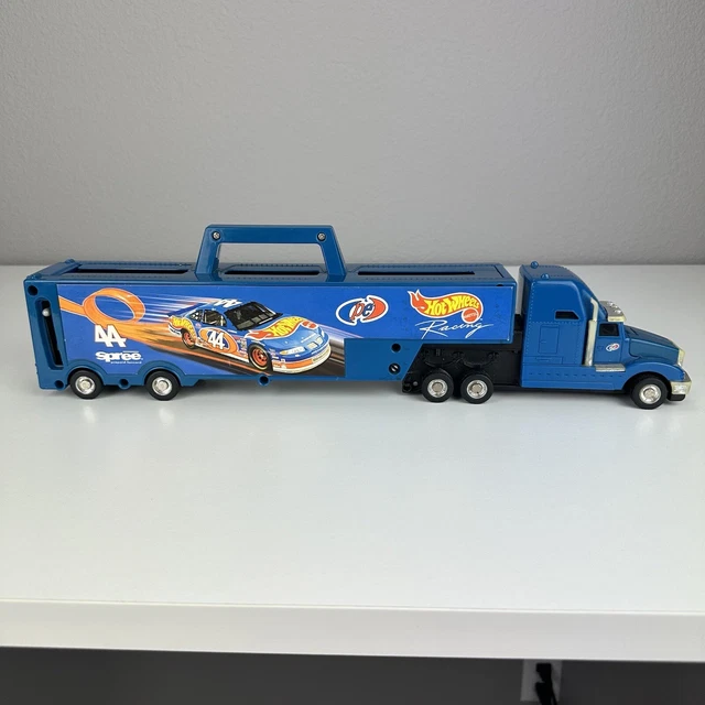 1998 HOT WHEELS NASCAR number 44 Racing Team Transport Tractor