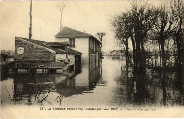 CPA Creteil La Banlieue Parisienne inondee FRANCE (1338026)