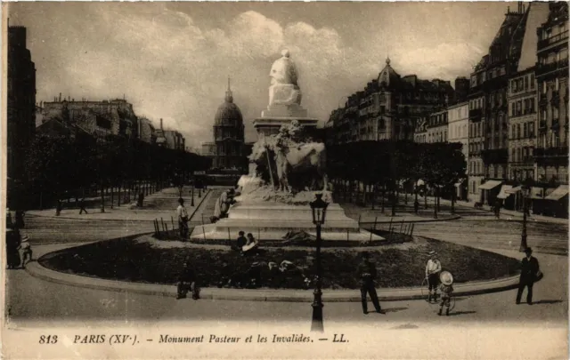 CPA PARIS 7e-Monument Pasteur et le Invalides (327767)