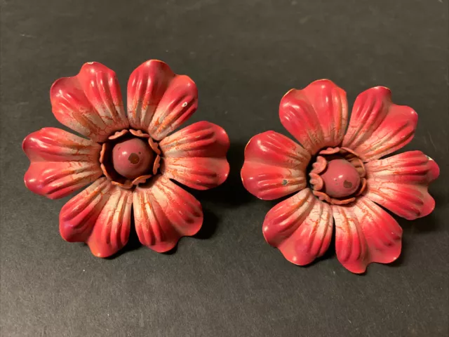 Pair of 2 Vintage Metal Flower Curtain Tie Back Push Pin Tacks Dark Pink White