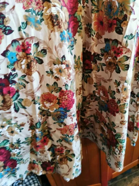 Robe imprimée fleurie pour femme neuve avec étiquettes style rétro taille M 10 fête d'été 2