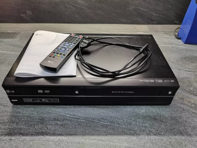 LG RCT689H, DVD & VHS Videorecorder, VCR, Kombigerät + Digitalisierungsfunktion