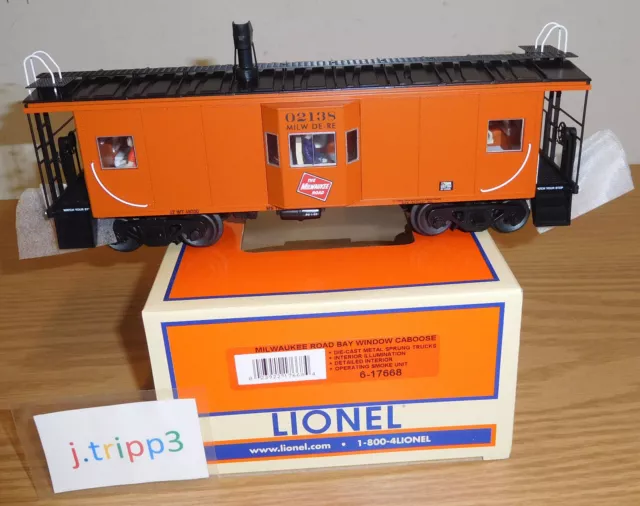 Lionel 6-17668 Milwaukee Road Railroad Bay Window Caboose Train O Scale Smoking