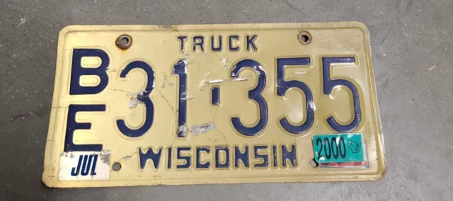 2000 Vintage Wisconsin TRUCK License Plate. tag # BE 31 355