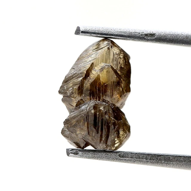 EARTHMINE RARE DIAMANT 0.29TCW Gris Scintillant Ancien Polyhedron Forme