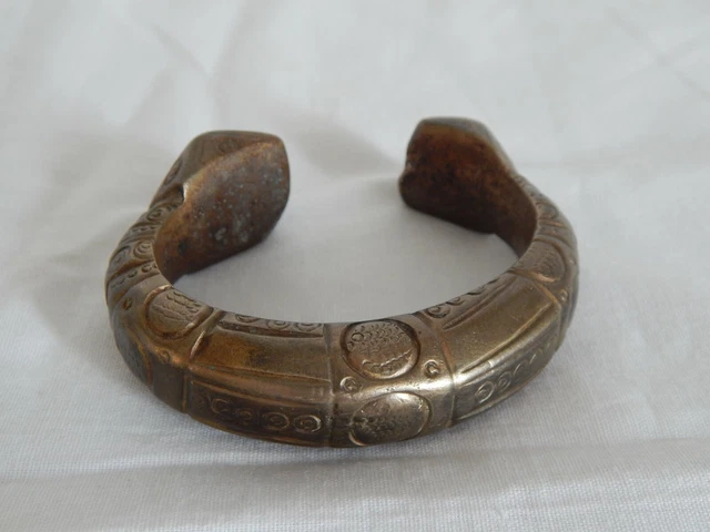Bracelet Africaniste Ancien En Argent Sterling - Bijou Ethnique Et Tribal - Occasion Excellent État