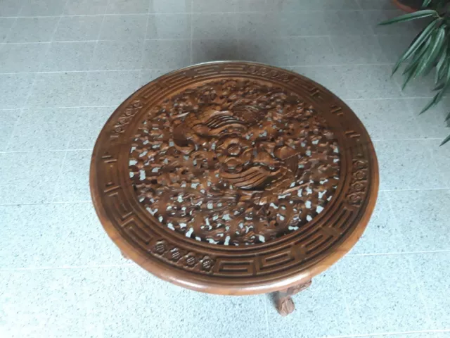 Opium Tisch geschnitzt Teakholz Ornament Unikat  Relax Ambiente  Bali Möbel