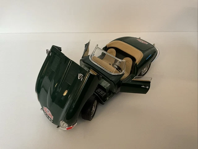 1961 Jaguar E Type Cabriolet 1:18, Racing,dunkelgrün,Bburago | Kaufen