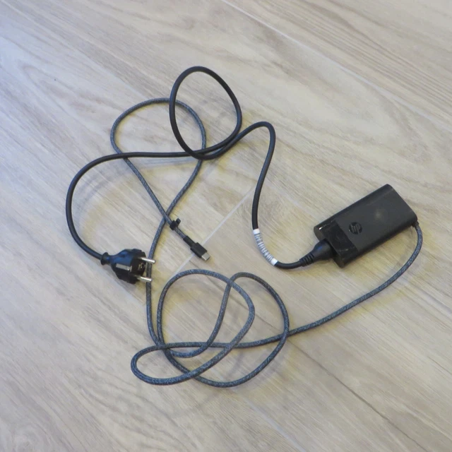 Laptop Netzteil Ladegerät 65W USB-C + Stromkabel