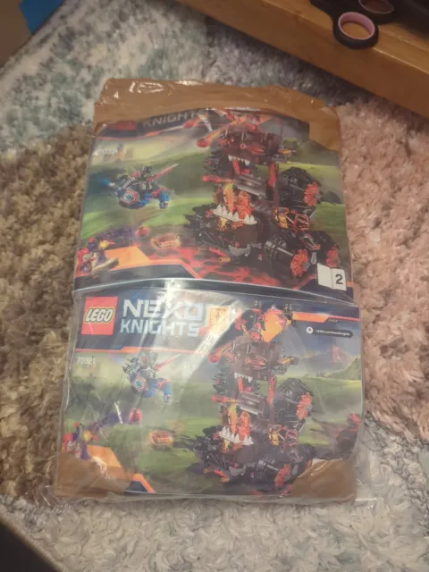 Lego Nexo KNights  Set 70321 Genral Magmars Siege Machine Of Doom Complete